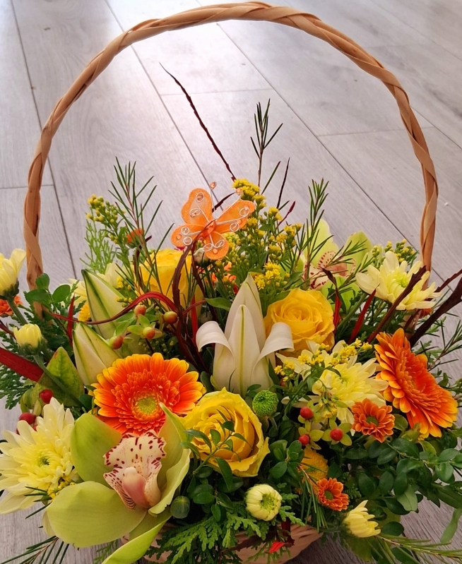 Autumn Sunshine Basket