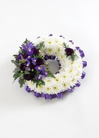 Classic Wreath (Ribbon Edge)